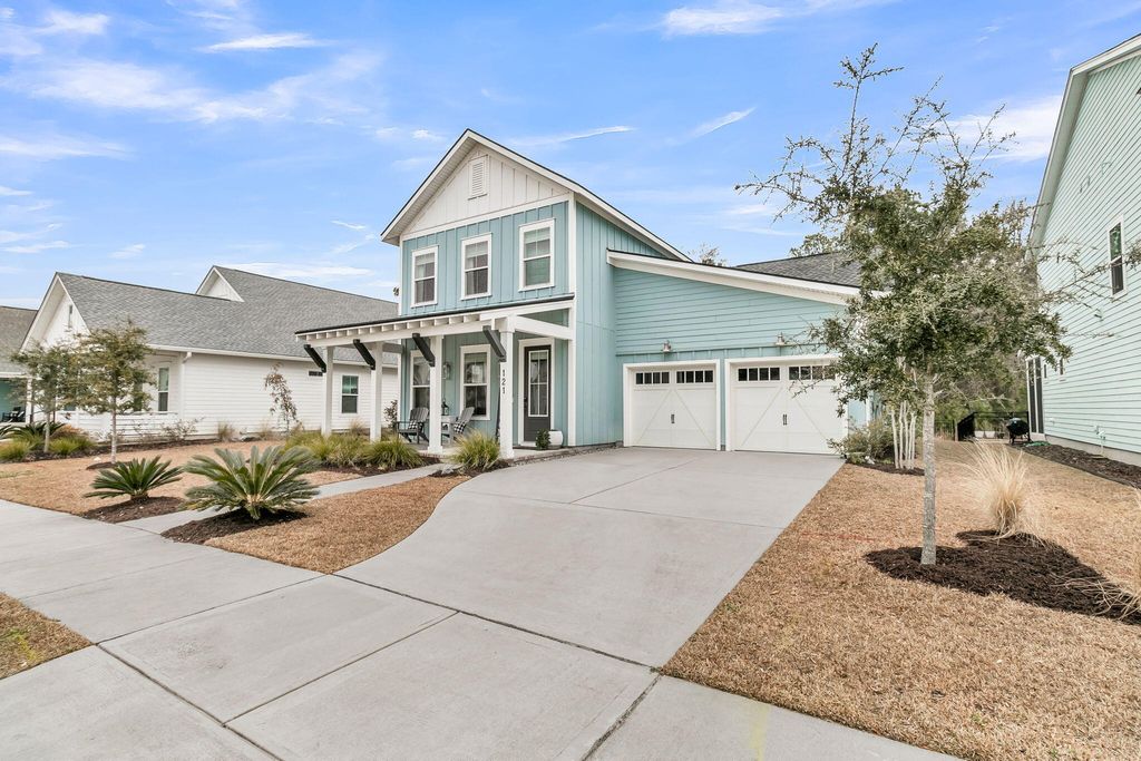 Photo of 121 Falaise Street, Charleston, SC 29492 (MLS # 26003562)