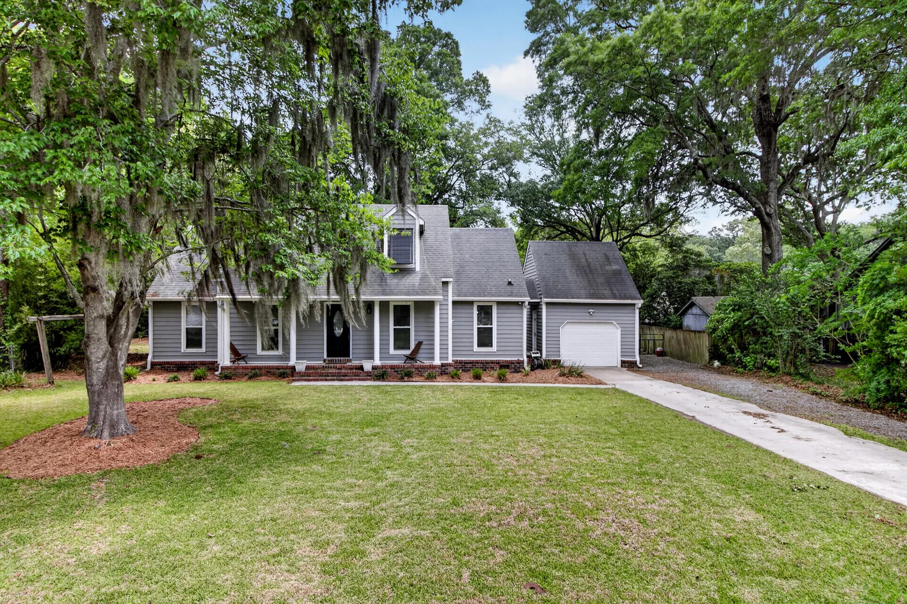 27 Westside Drive