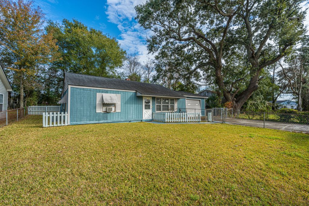 Photo of 3018 Matipan Avenue, North Charleston, SC 29405 (MLS # 25032969)