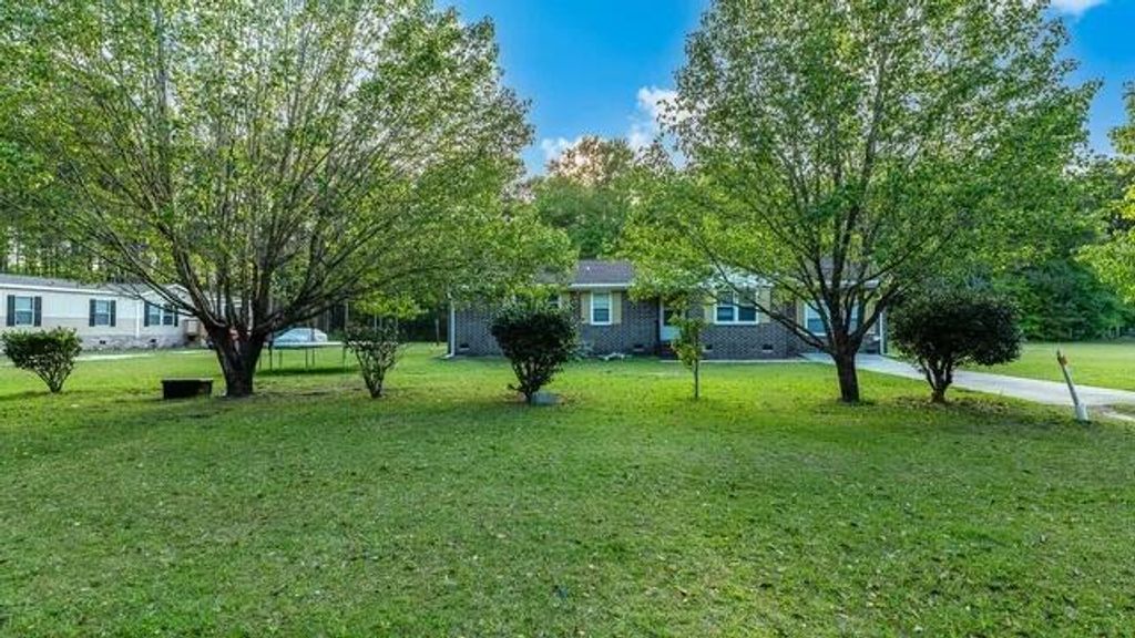 Photo of 324 W End Drive, Moncks Corner, SC 29461 (MLS # 25031405)