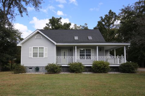 A home in North Charleston