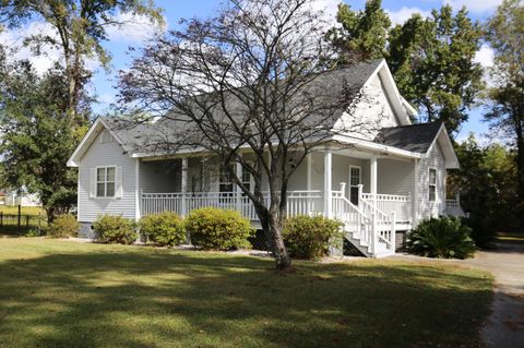 A home in North Charleston