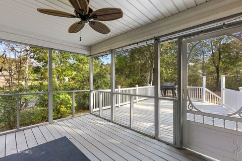 A home in North Charleston