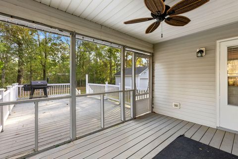 A home in North Charleston