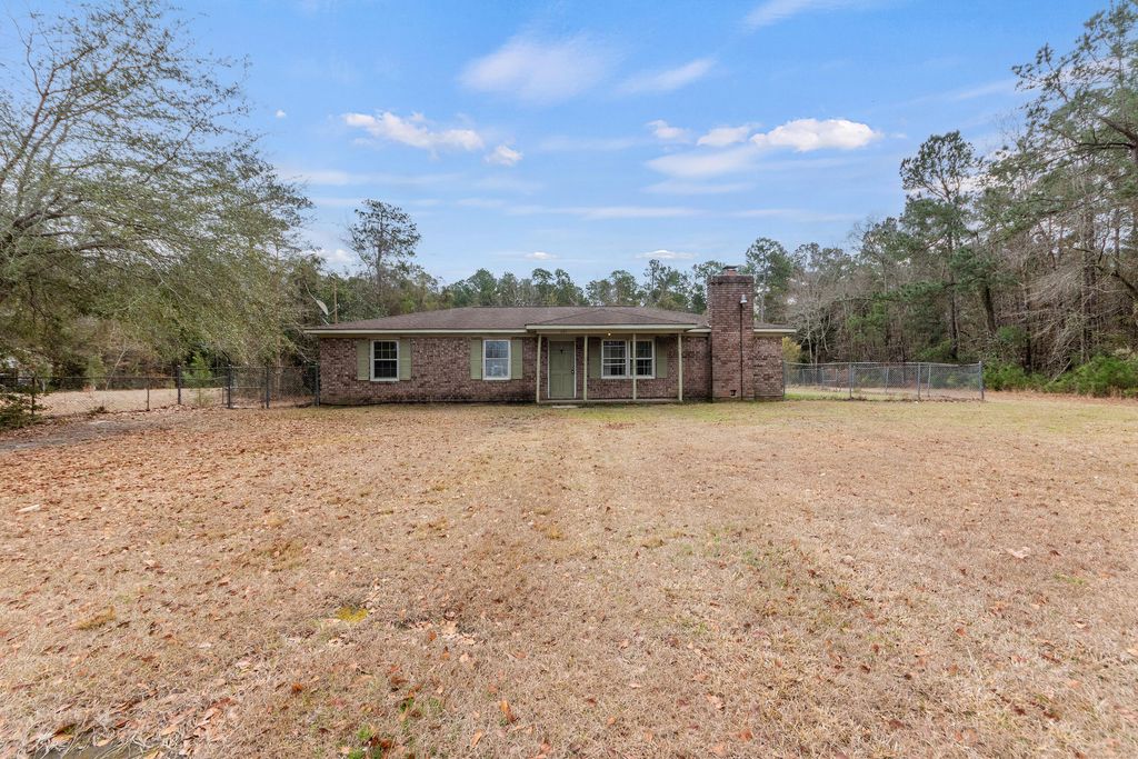 Photo of 601 Levee Drive, Moncks Corner, SC 29461 (MLS # 26005901)