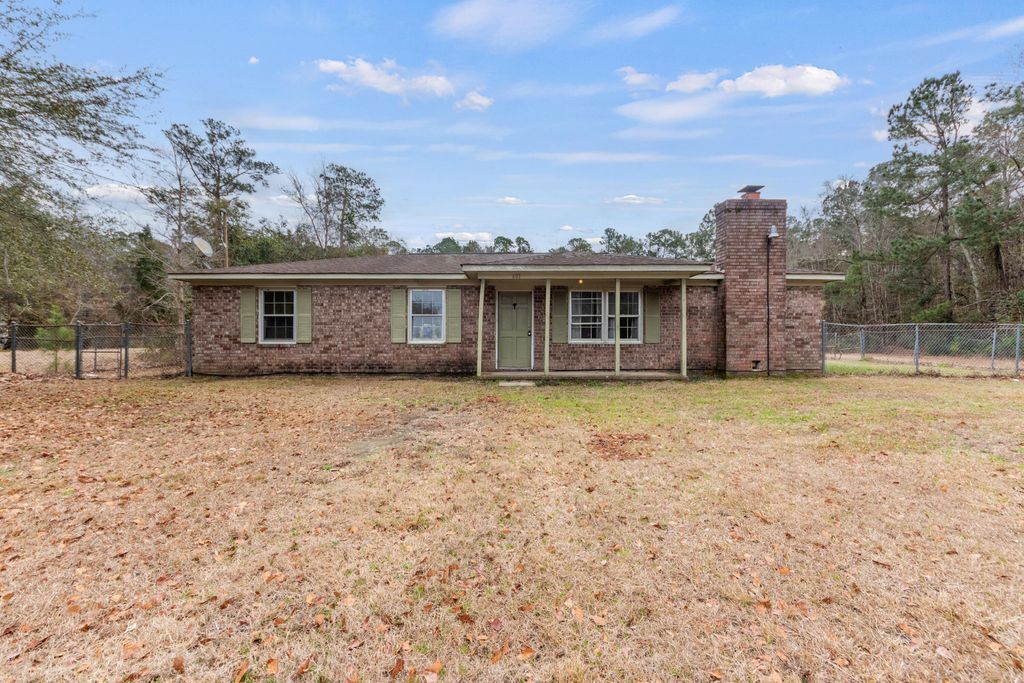 Photo of 601 Levee Drive, Moncks Corner, SC 29461 (MLS # 26005901)