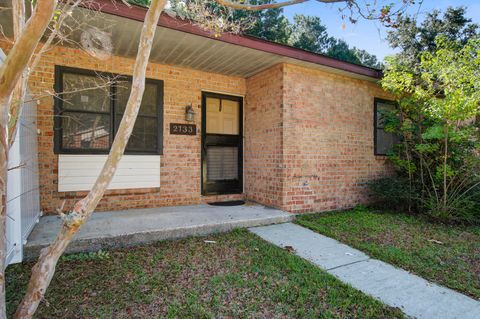 A home in North Charleston