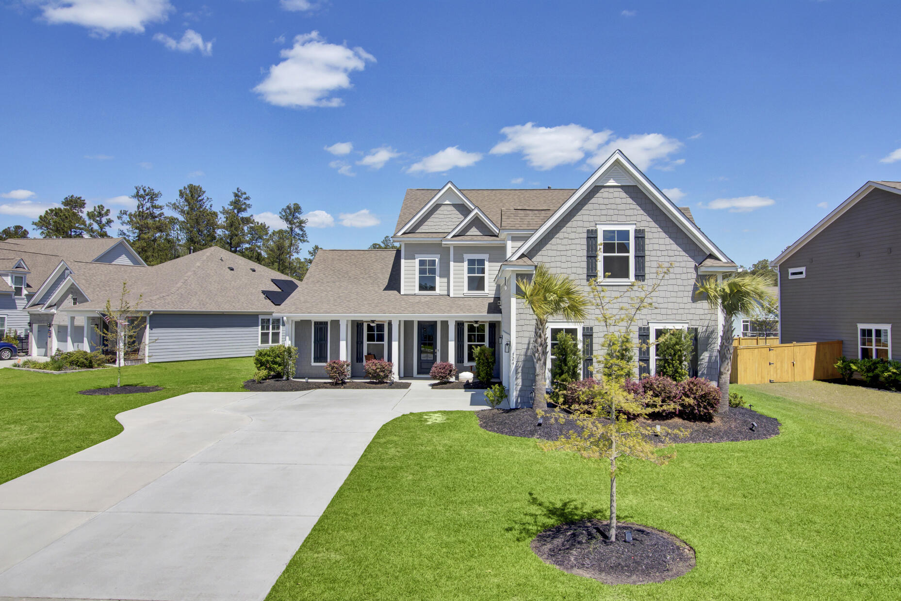 View Summerville, SC 29486 house