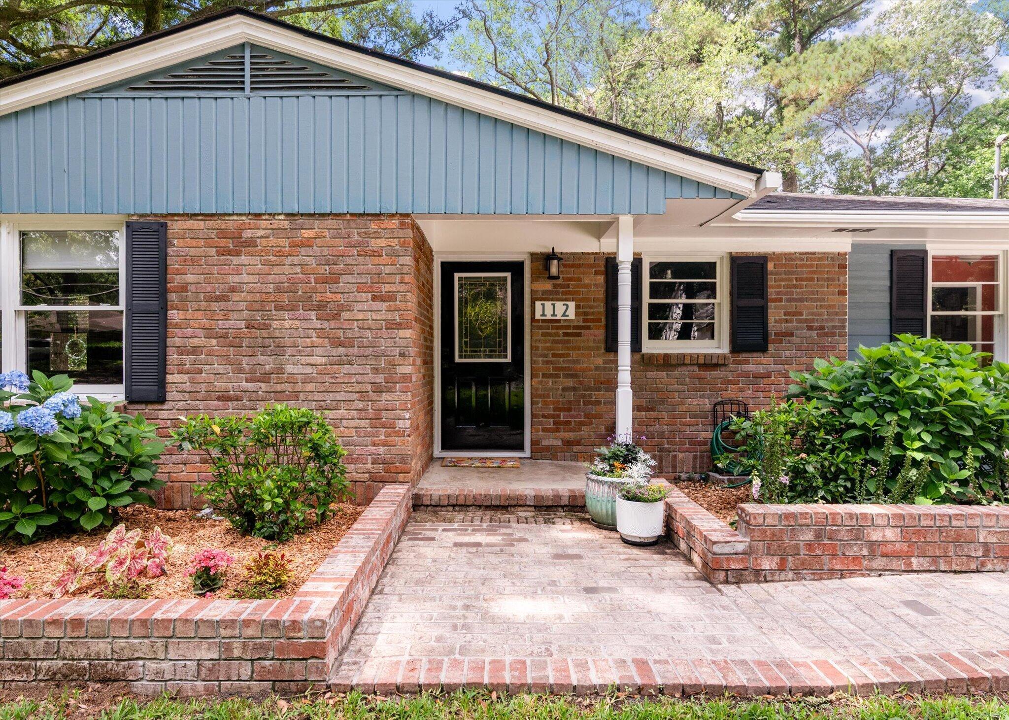 112 Live Oak Road
