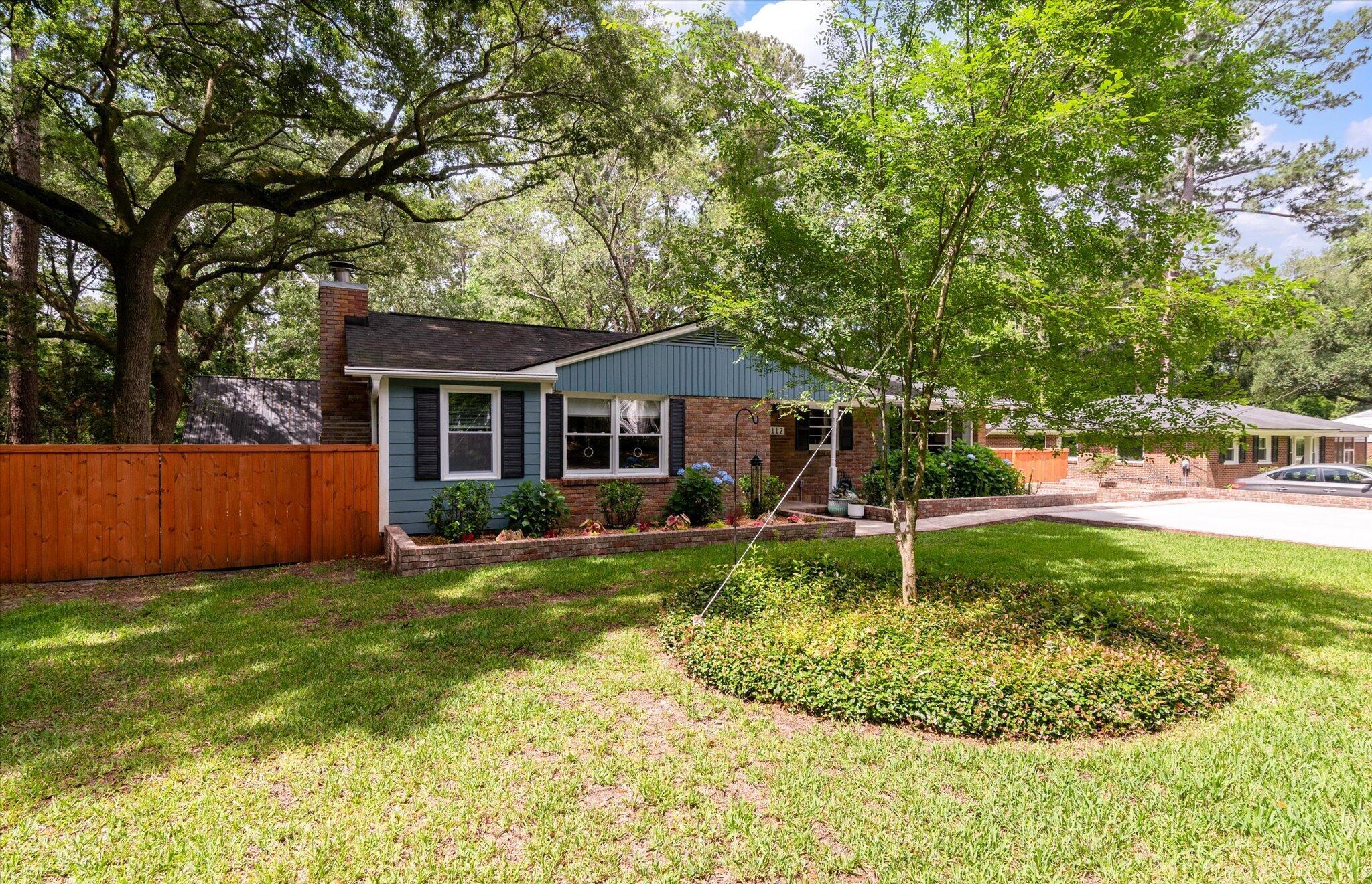 112 Live Oak Road