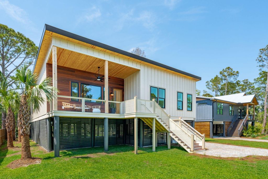 Photo of 1012 E Erie Avenue, Folly Beach, SC 29439 (MLS # 25025956)