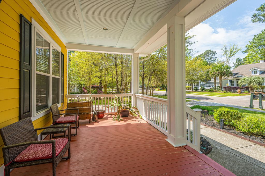 Photo of 1903 Hall Point Road, Mount Pleasant, SC 29466 (MLS # 26008770)
