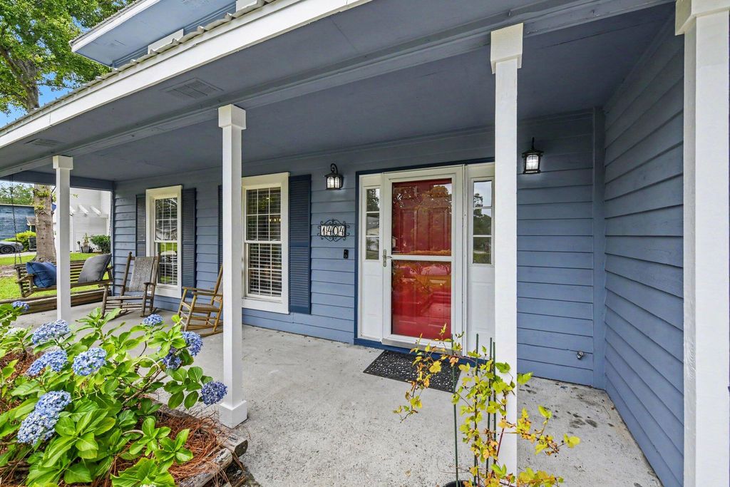 Photo of 1404 Cimmaron Lane, Goose Creek, SC 29445 (MLS # 26017528)