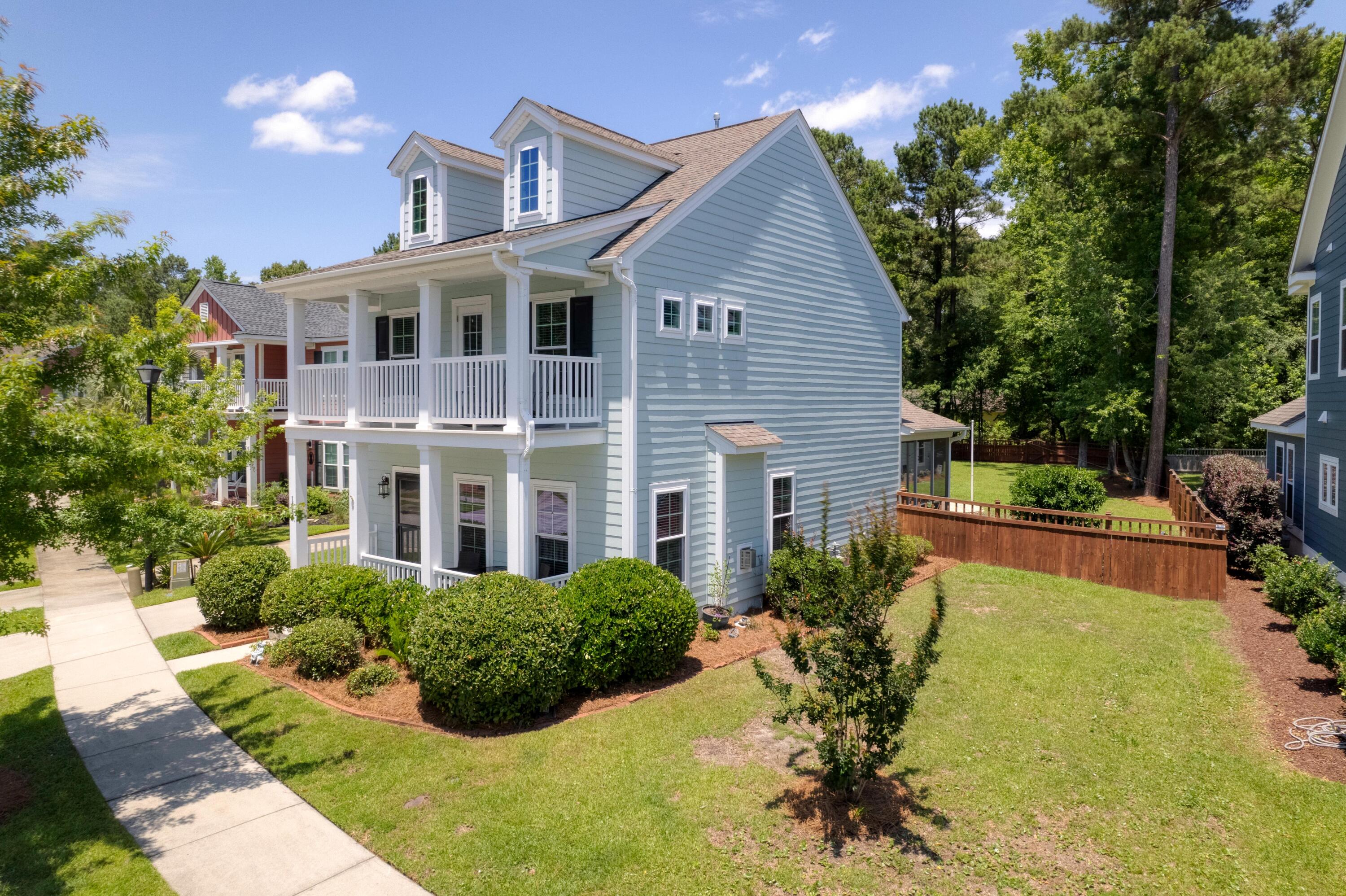 1666 Sparkleberry Lane
