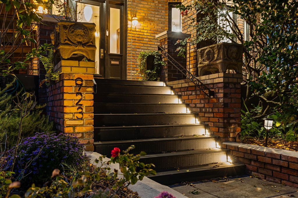 Photo of 923 Rutledge Avenue, Charleston, SC 29403 (MLS # 25028720)