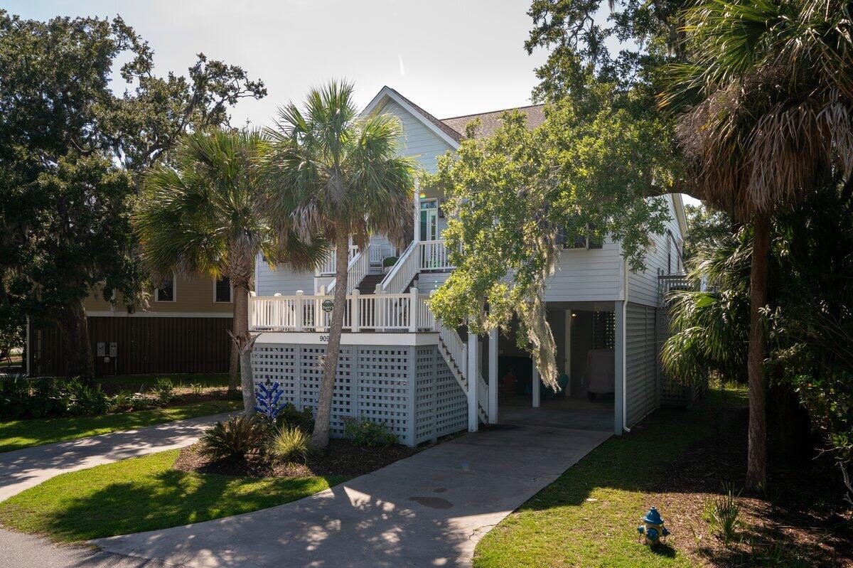 909 Fairway Drive
