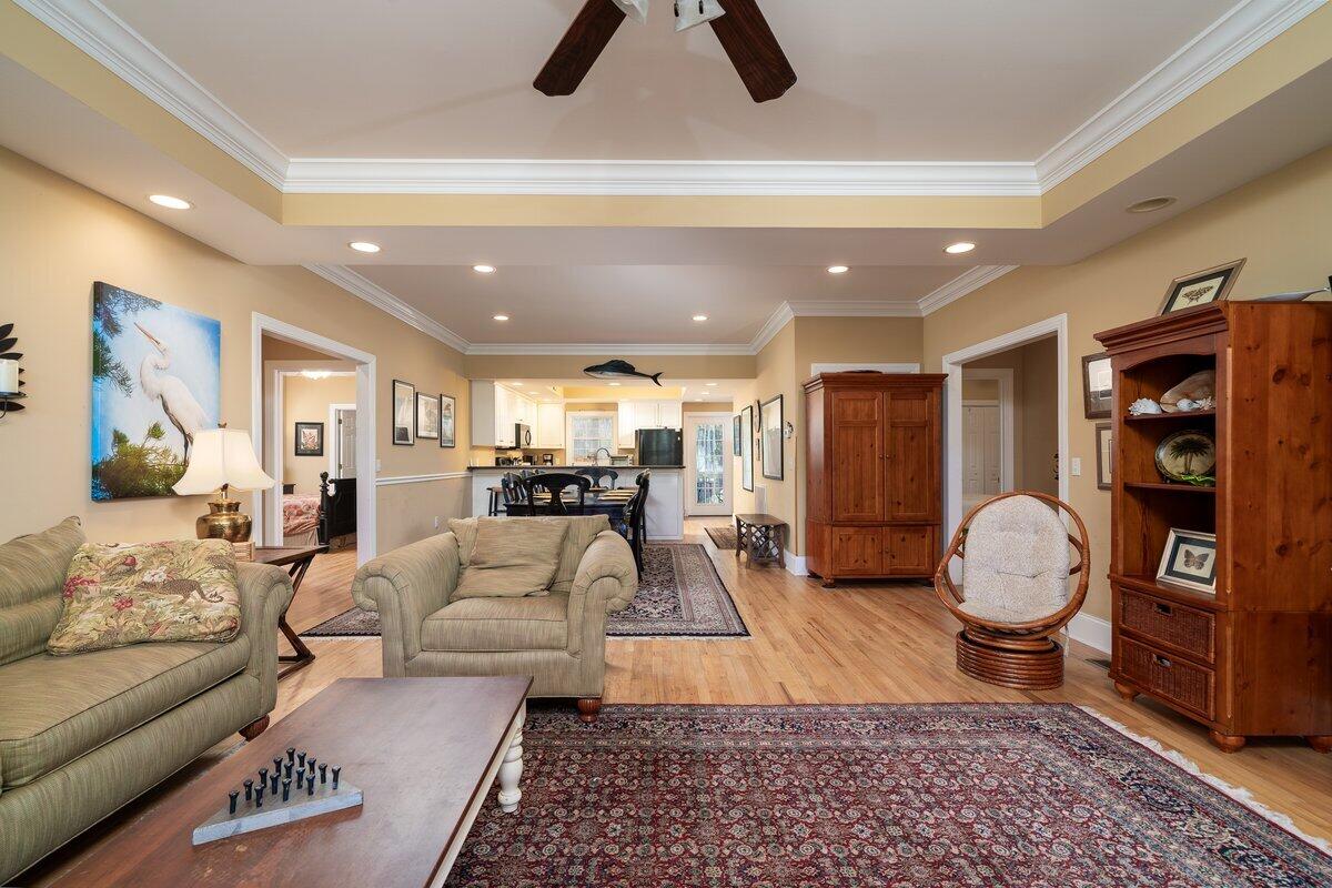 909 Fairway Drive
