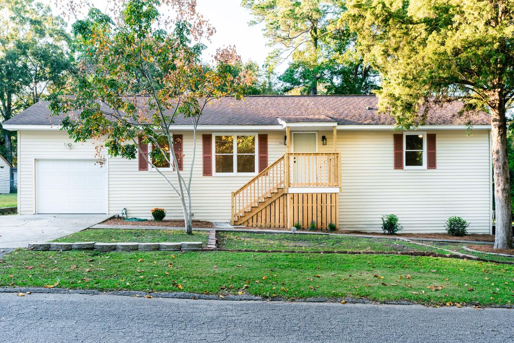 Photo of 1106 Ruth Landolina Drive, Hanahan, SC 29410 (MLS # 25018881)