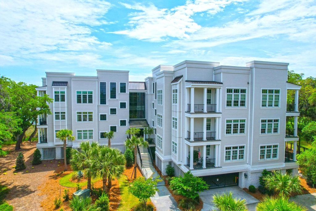 Photo of 108 Fairbanks Oak Alley #Unit 201, Charleston, SC 29492 (MLS # 26007255)