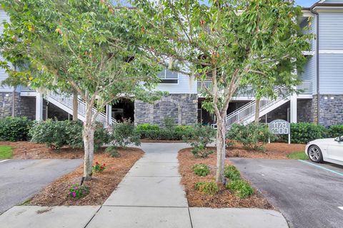 A home in Summerton