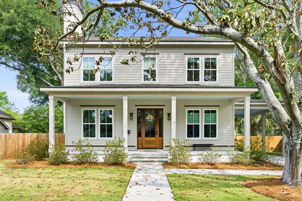 Photo of 18 Riverdale Drive, Charleston, SC 29407 (MLS # 26012418)