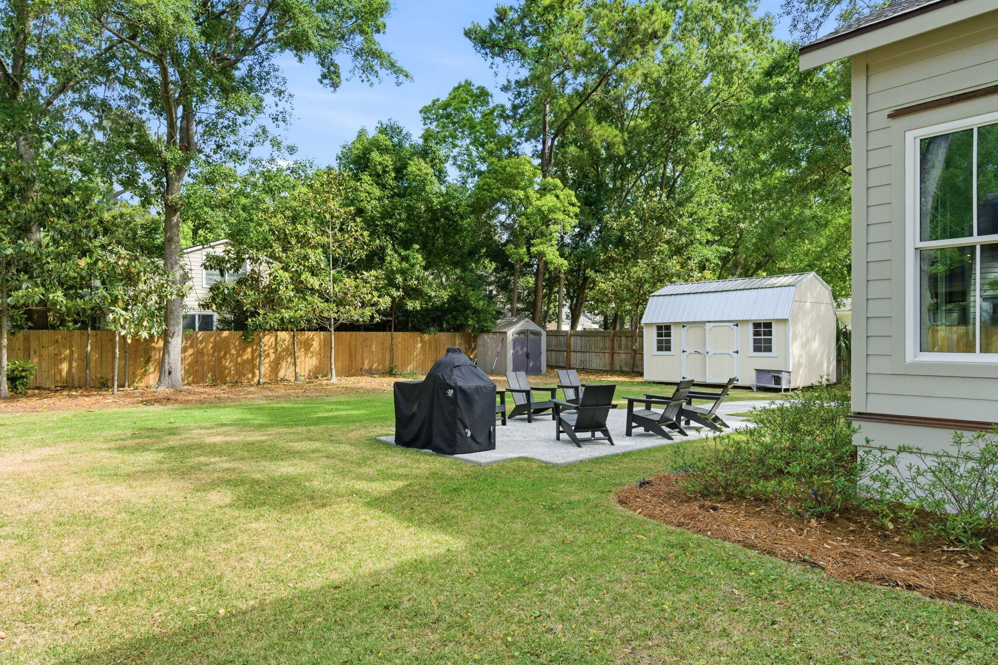 18 Riverdale Drive