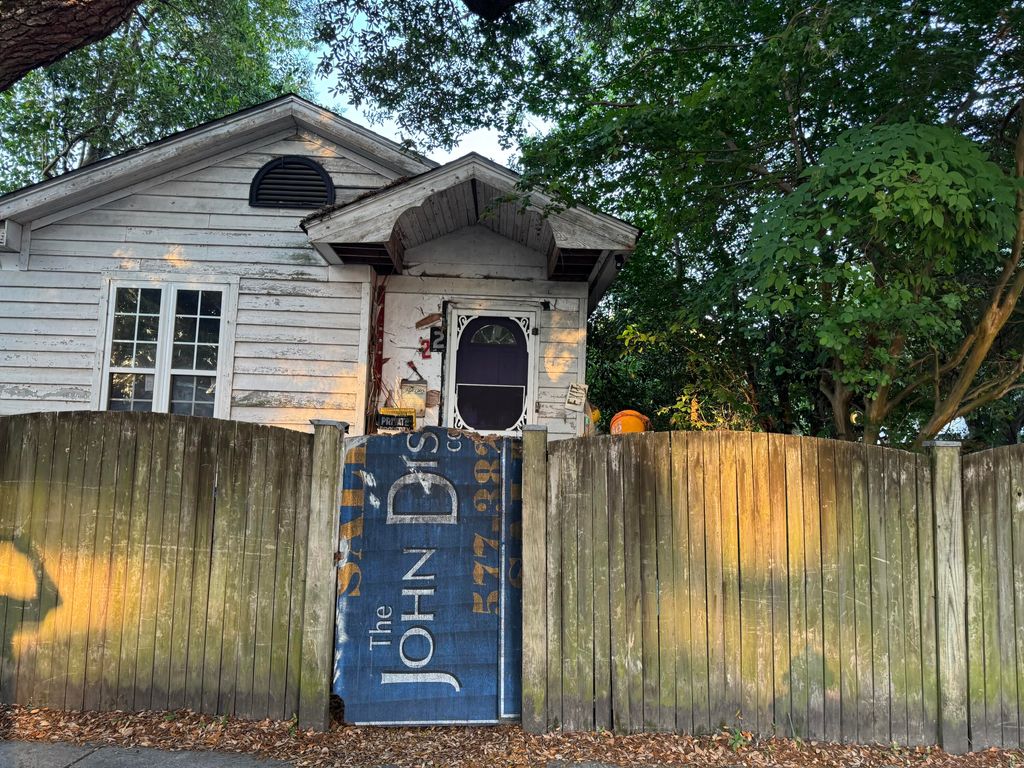 Photo of 2 S Enston Avenue, Charleston, SC 29403 (MLS # 26014674)