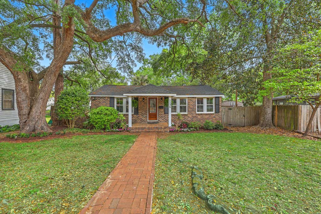 Photo of 1138 Leesville Street, North Charleston, SC 29405 (MLS # 26016175)
