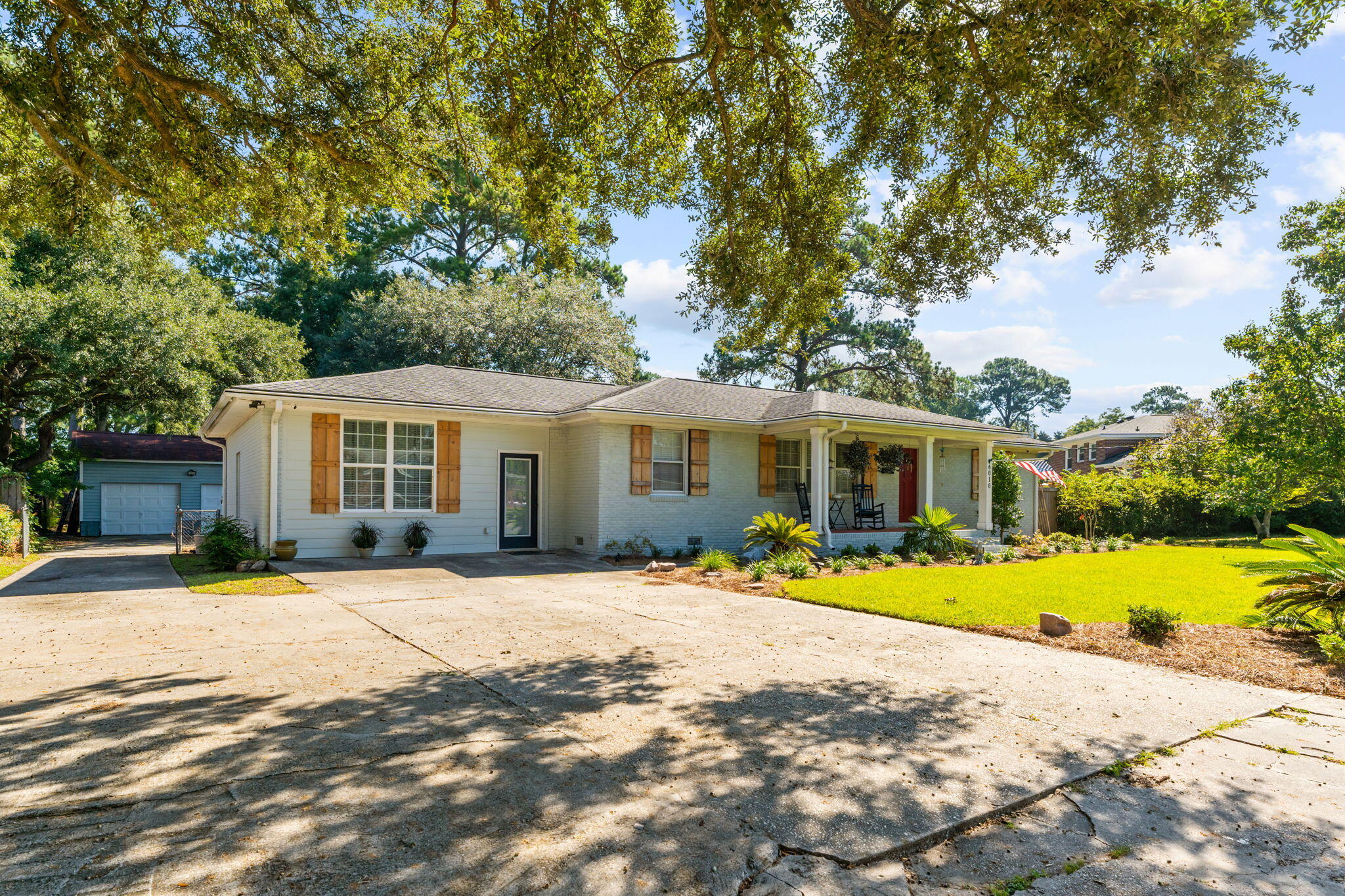 6010 Wedgewood Drive