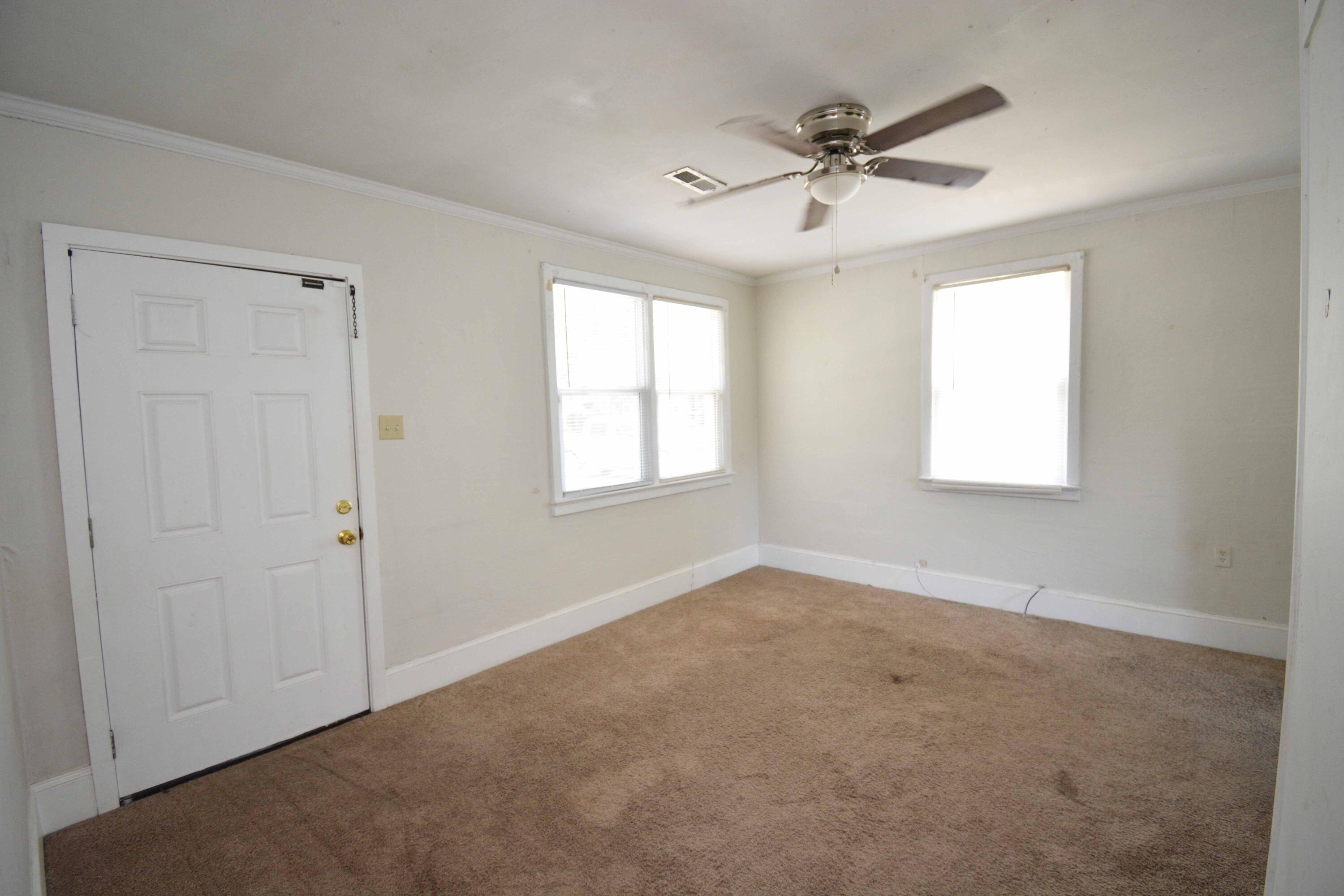 906 Woodward Avenue