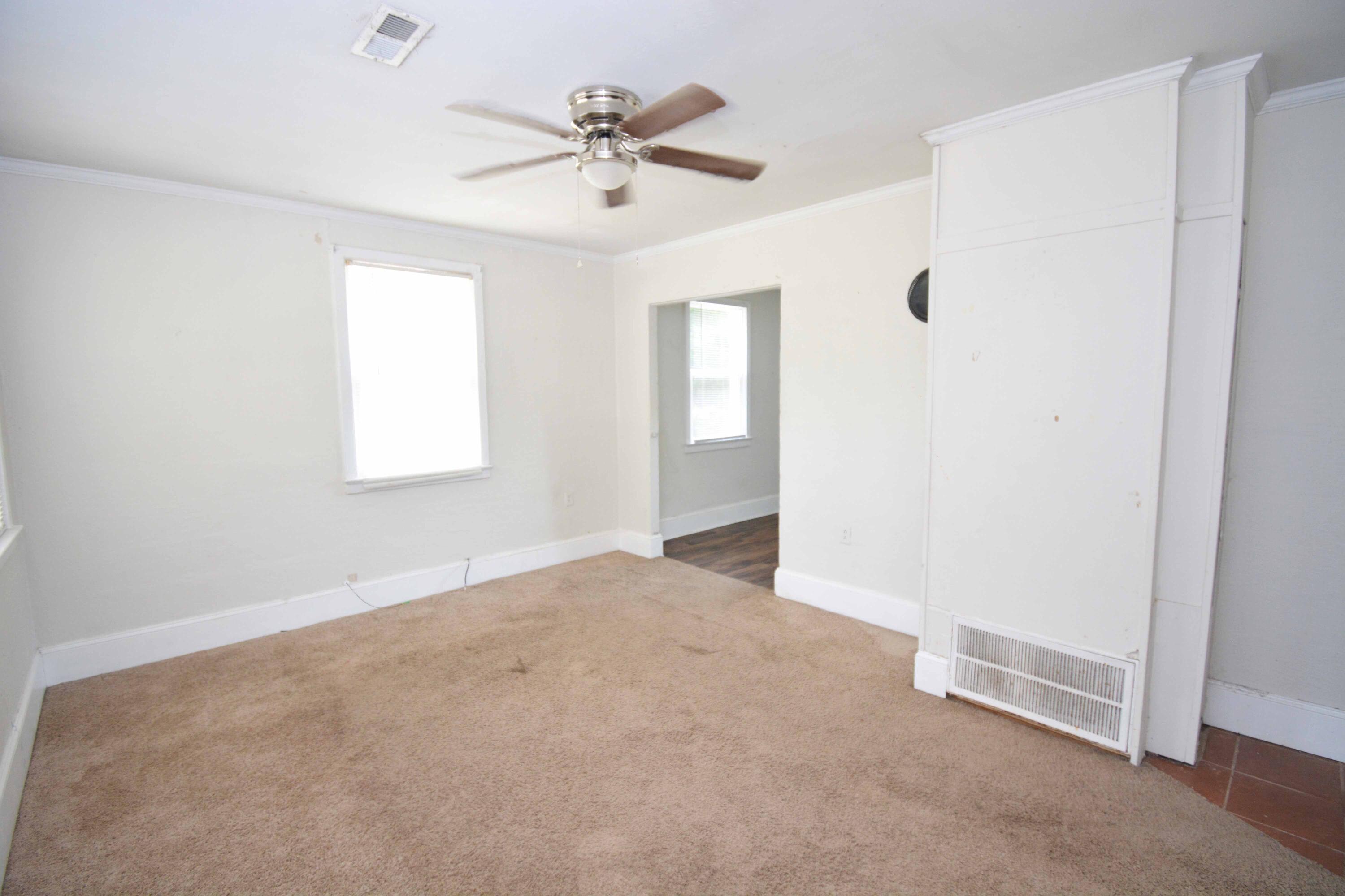 906 Woodward Avenue