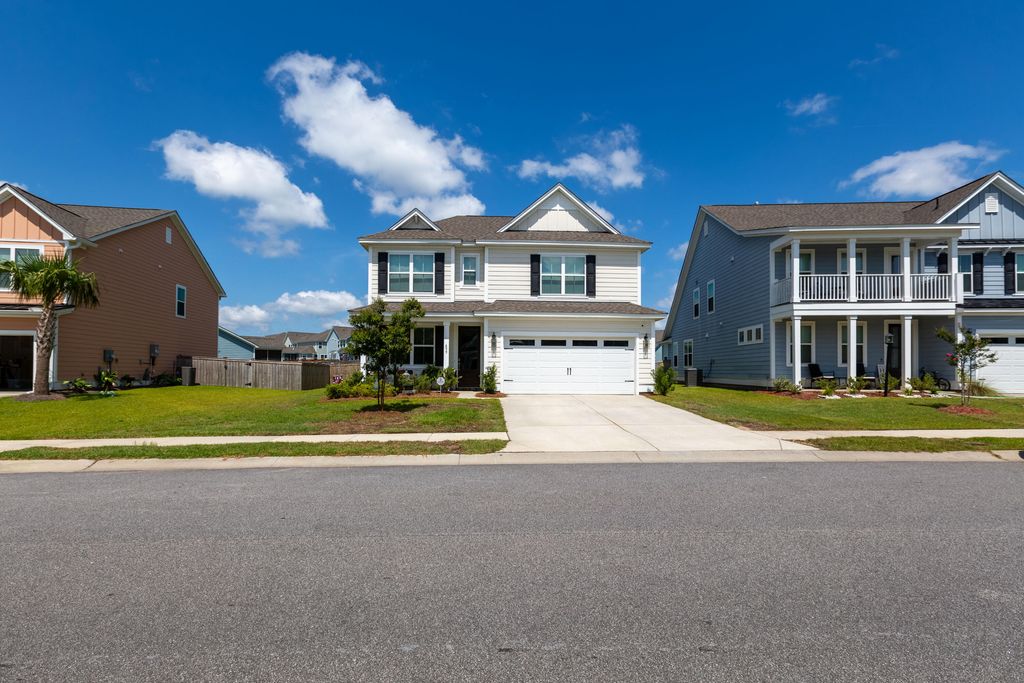 Photo of 659 Black Pine Road, Moncks Corner, SC 29461 (MLS # 25020424)
