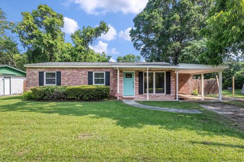 Photo of 1520 Kirklees Abbey Drive, Charleston, SC 29407 (MLS # 25016321)