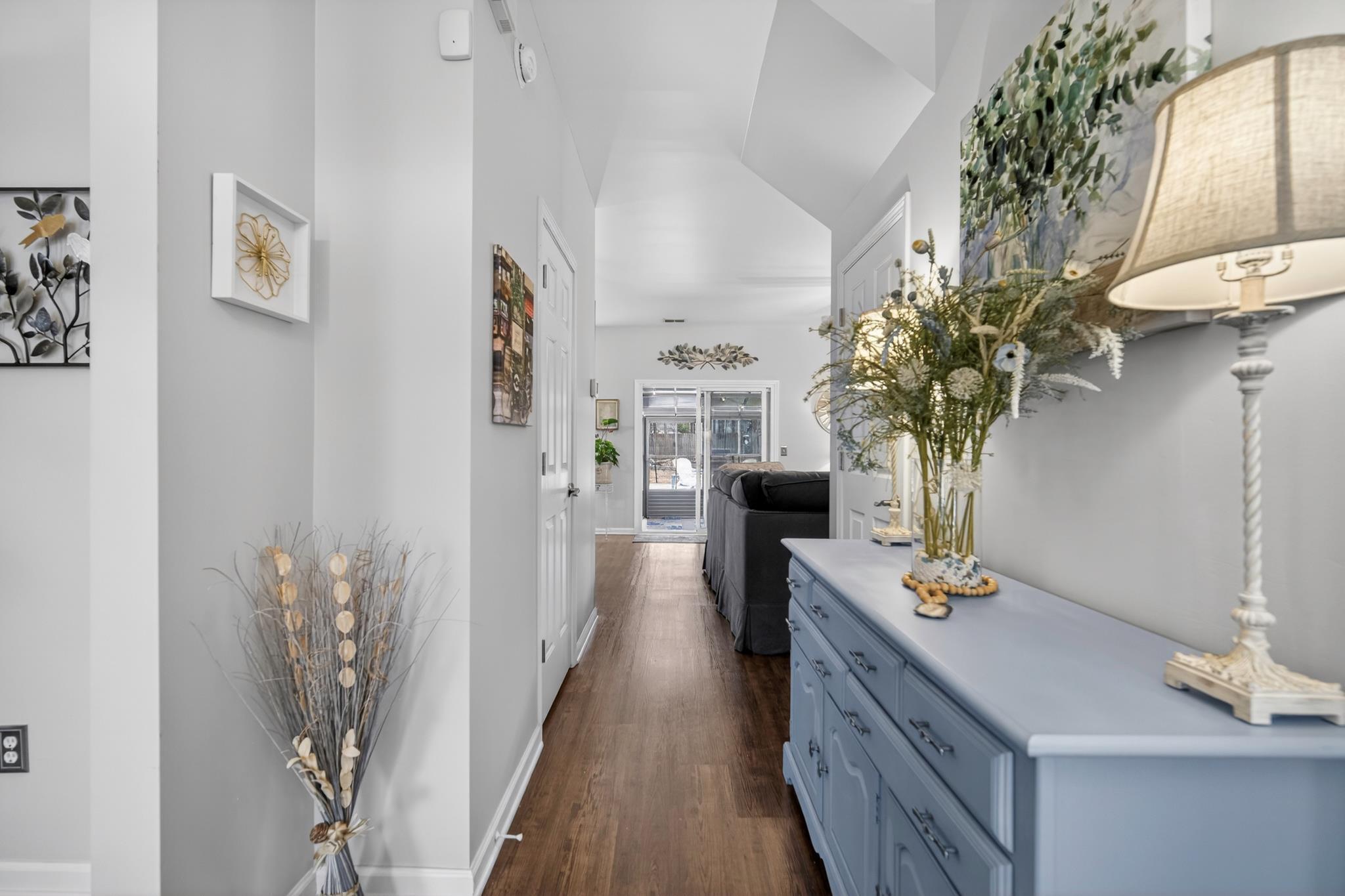 2226 Sandtuck Circle