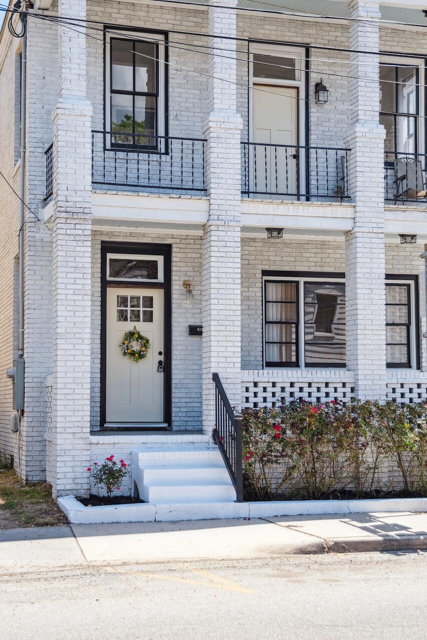 272 Coming Street C