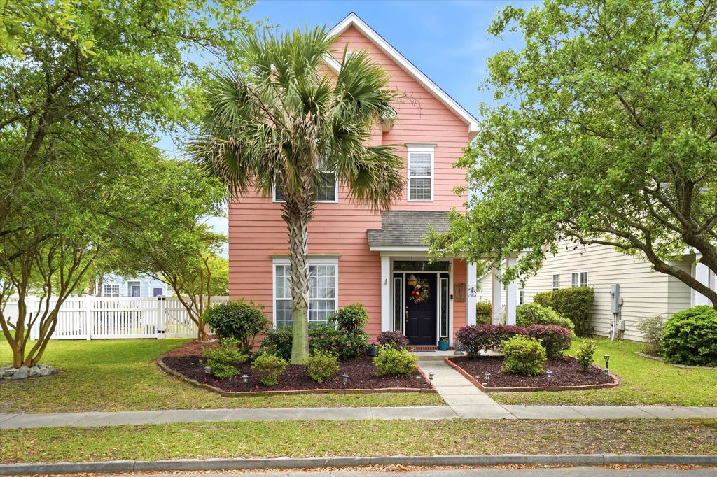 Photo of 215 Trillium Avenue, Summerville, SC 29483 (MLS # 26010017)