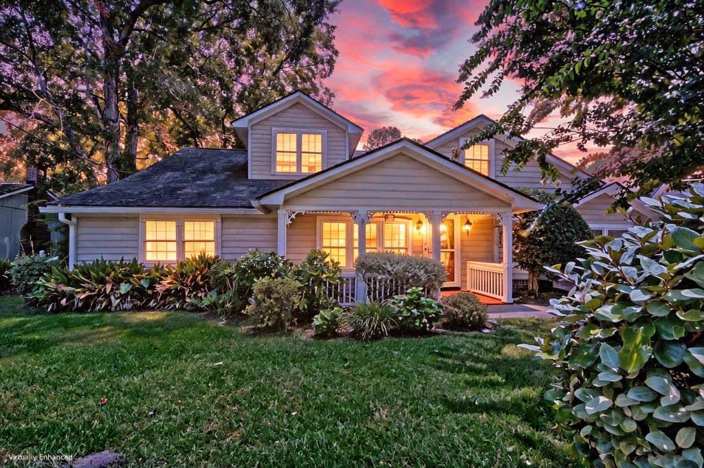Photo of 1639 Central Avenue, Summerville, SC 29483 (MLS # 26020415)