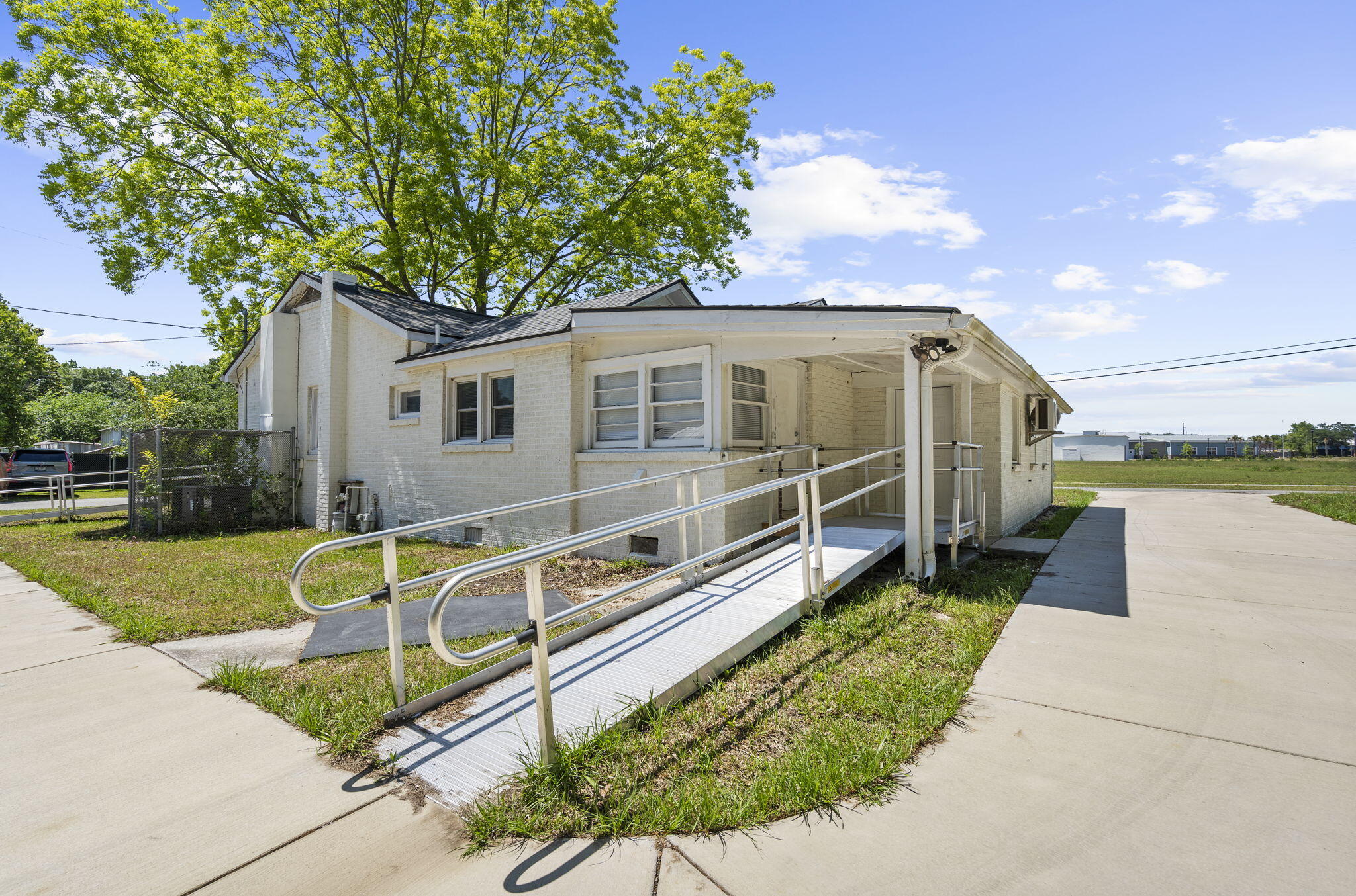 1938 English Street