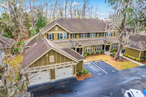 A home in North Charleston