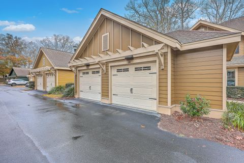 A home in North Charleston