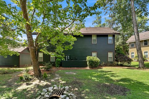 A home in North Charleston