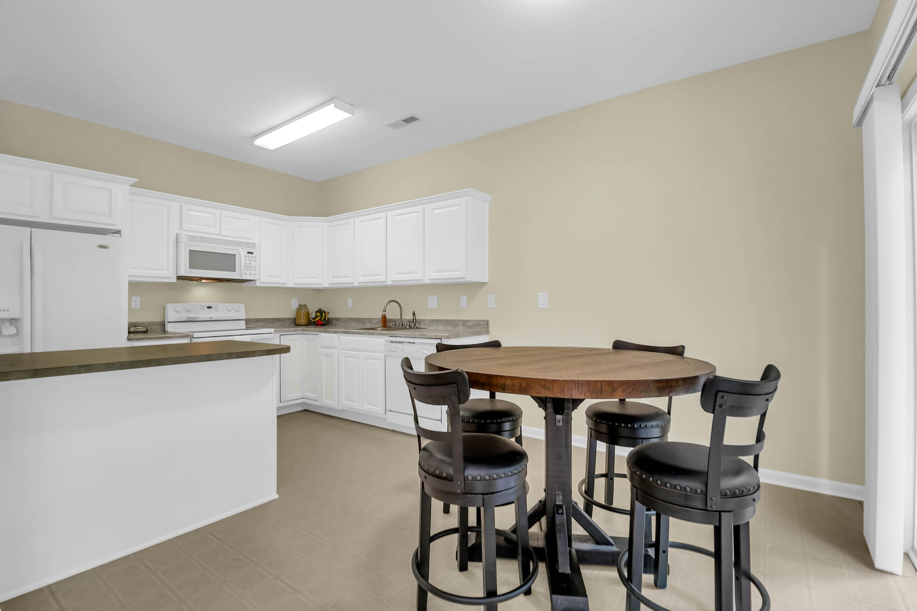 181 Grand Oaks Drive