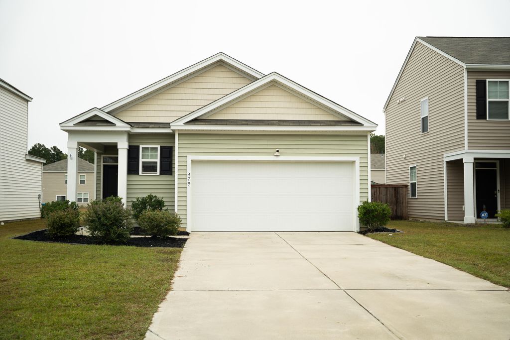 Photo of 479 Cedarview Road, Summerville, SC 29486 (MLS # 25029183)