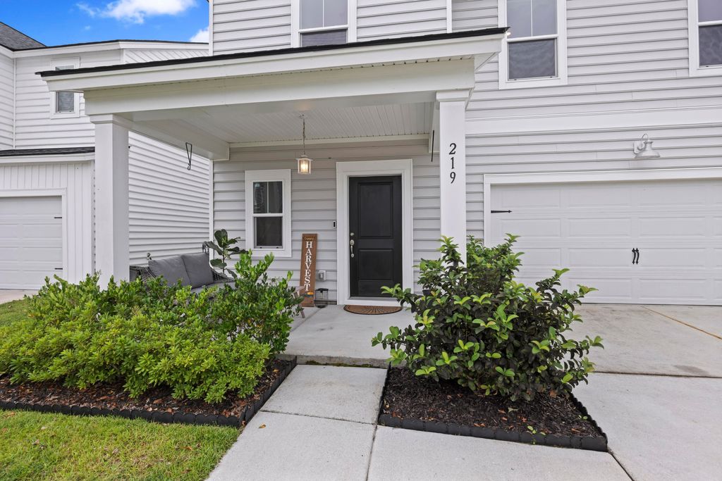 Photo of 219 Pink Azalea Street, Summerville, SC 29485 (MLS # 25027000)