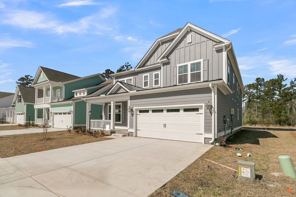Photo of 5 Cherrywood Drive, Summerville, SC 29483 (MLS # 25032651)