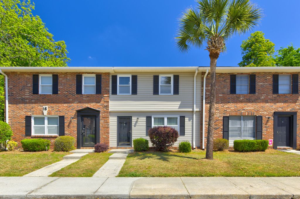 Photo of 415 Parkdale Drive #16b, Charleston, SC 29414 (MLS # 26010952)