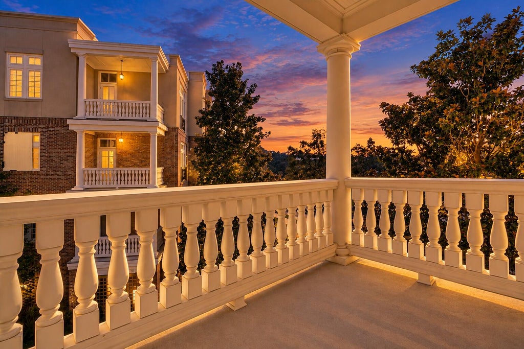 Photo of 136 Fairbanks Oak Alley #3b, Charleston, SC 29492 (MLS # 26029526)