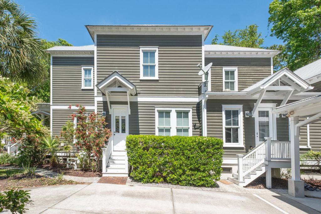 Photo of 22 Frogmore Road, Mount Pleasant, SC 29464 (MLS # 25022444)
