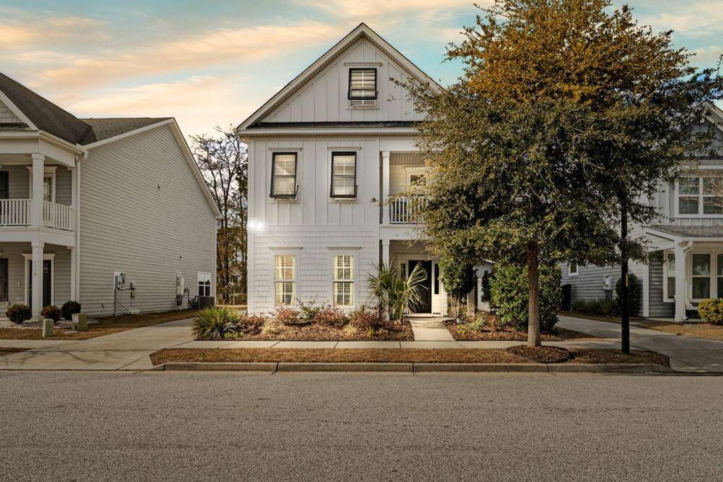 Photo of 1717 Emmets Road, Johns Island, SC 29455 (MLS # 26003010)