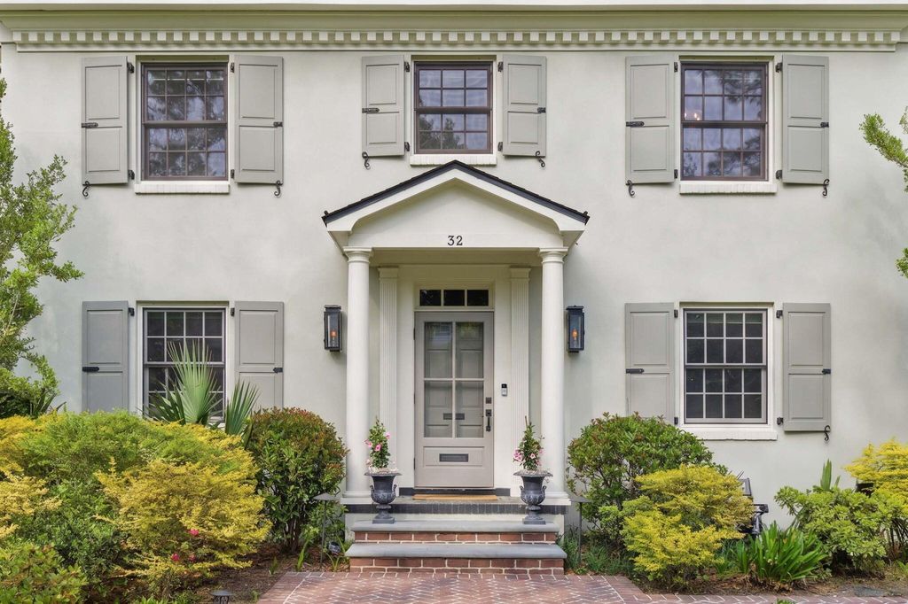 Photo of 32 Jamestown Road, Charleston, SC 29407 (MLS # 26011453)